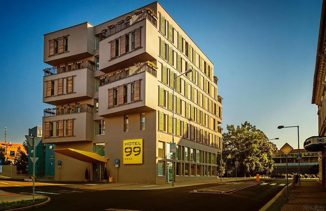 Hotel 99-1