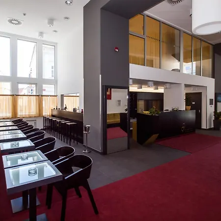 Hotel 99-2