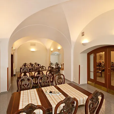 Hotel Royal-3