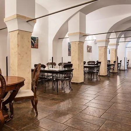 Hotel Royal-2